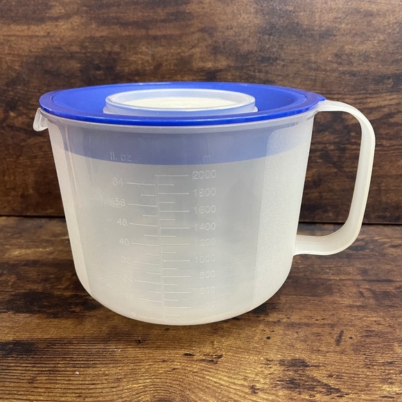 Tupperware Kitchen Tupperware Mix N Store Mixing Batter Bowl 8 Cup